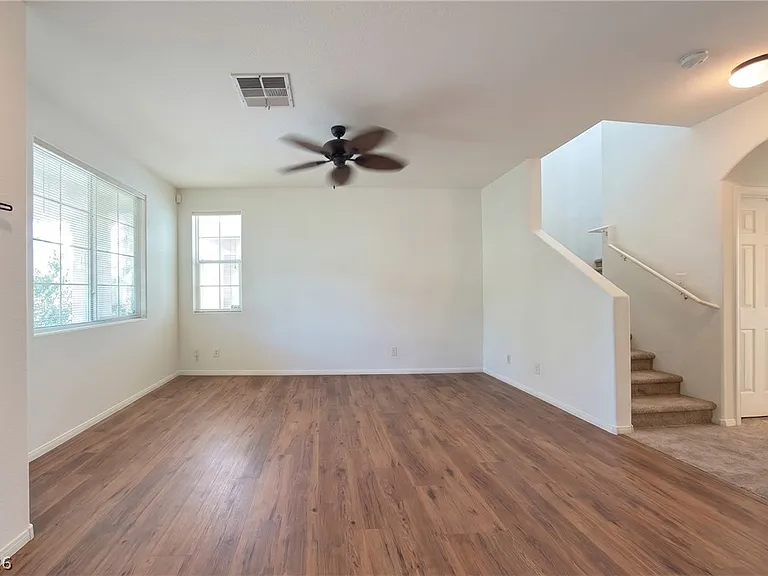 10154 Sunshine Village Pl — Photo 5