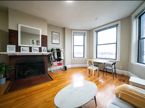 35 Bay State Rd #5, Boston, MA 02215