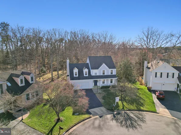 9905 Hawthorn Hill Ct, Manassas, VA 20110