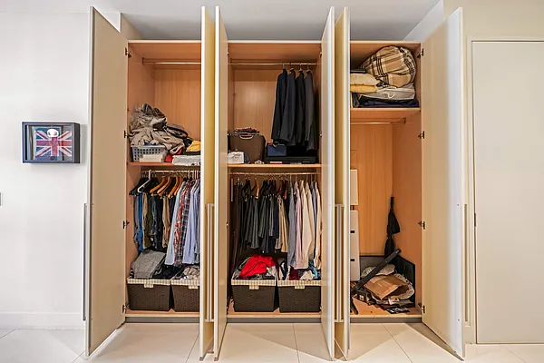 Rented by Compass | media 25