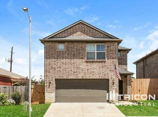 3003 Casa Bella Dr, Arlington, TX 76010