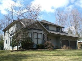 106 Beechwood Dr, Oil City, PA 16301