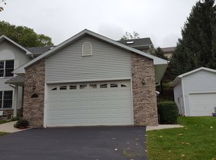 192 McIntosh Rd E, La Crescent, MN 55947