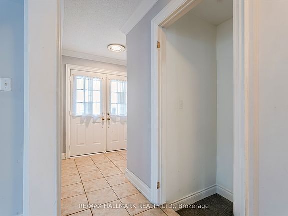 4th image of 241 Featherstone Rd