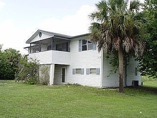 2nd image of 2521 James Rd