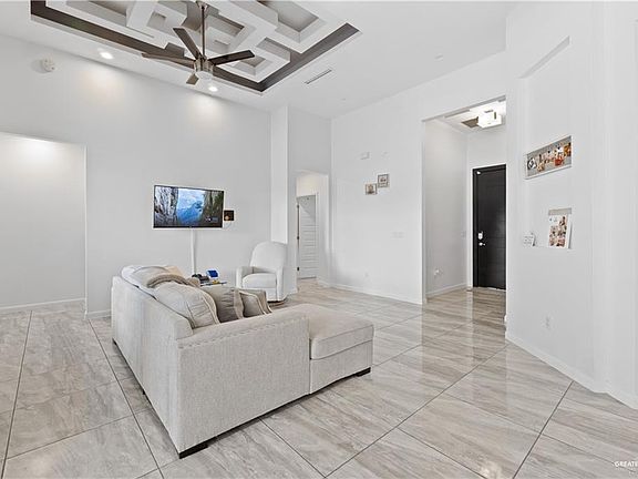 4th image of 3108 E Mahala Ave