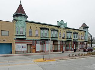 902 1/2 State St #2, Racine, WI 53404