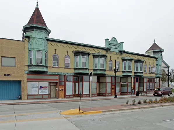 908 State St, Racine, WI 53404