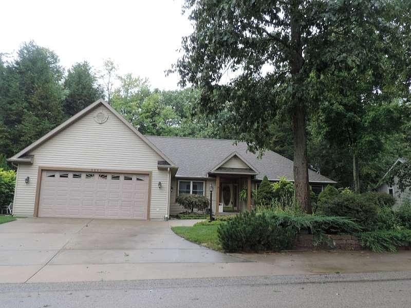 1st image of 3051 N Pleasantwood Dr