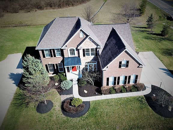 4th image of 9456 Amber Ln