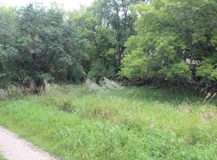 913 3rd Ave NE #B, Jamestown, ND 58401