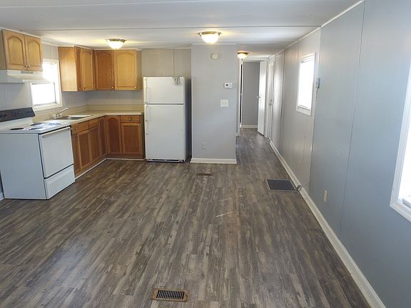 2nd image of 3535 Roberts Ave Lot 34