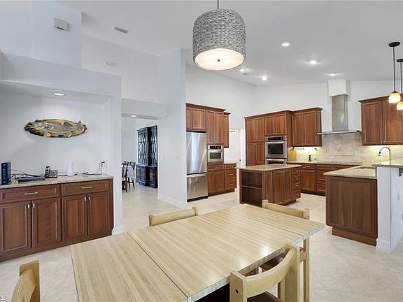 2nd image of 1819 Princess CT
