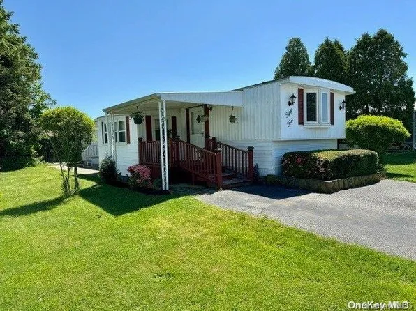 703 #54 Fresh Pond Avenue #54, Calverton, NY 11933