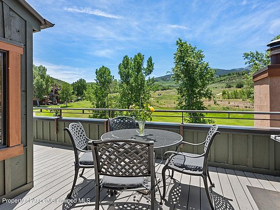 4th image of 240 Snowmass Club Cir #1436