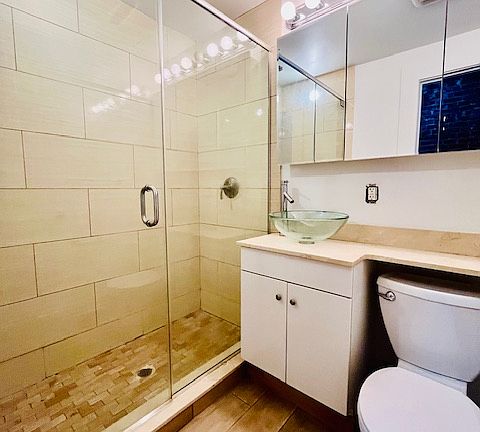 5th image of 428 W 49th St #1B