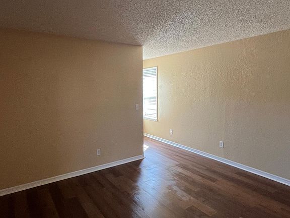 4th image of 3032 Antique Oaks Cir APT 145