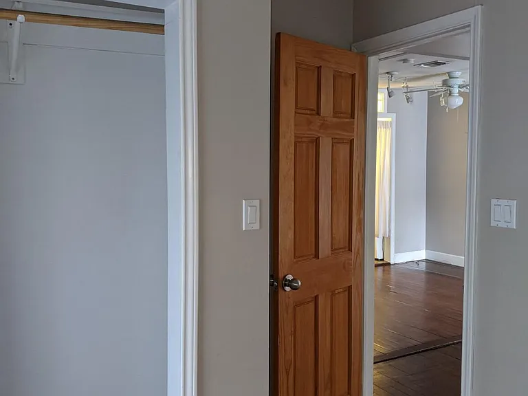 1509A Newton St — Photo 12