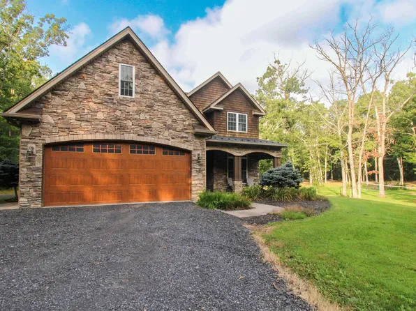 176 Woodland Pl, Lyndhurst, VA 22952