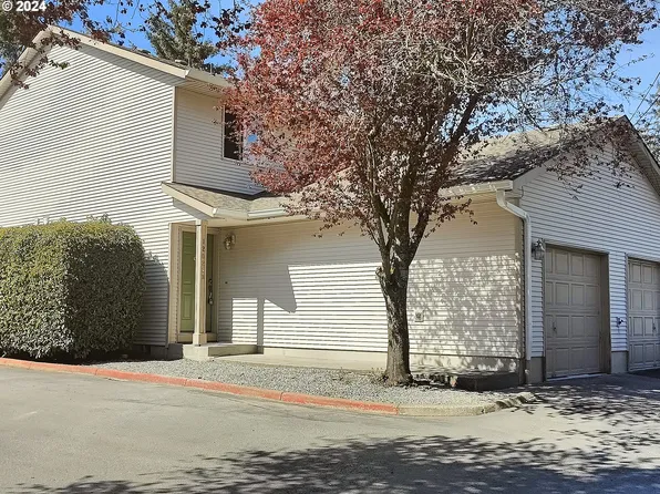 12028 SE Bush St APT B, Portland, OR 97266