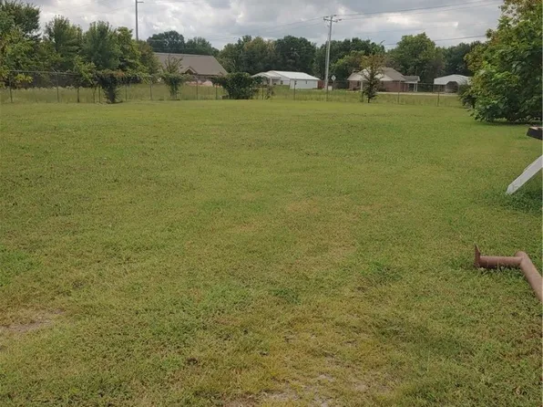 64 Tbd Old Hwy, Muldrow, OK 74948