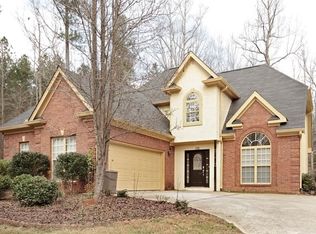 135 Blue Grass Ct, Oxford, GA 30054
