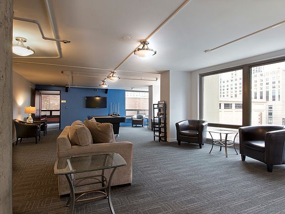5th image of 440 N Wabash Ave APT 1005