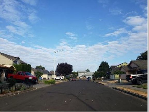 4th image of 13011 NE 96th Way