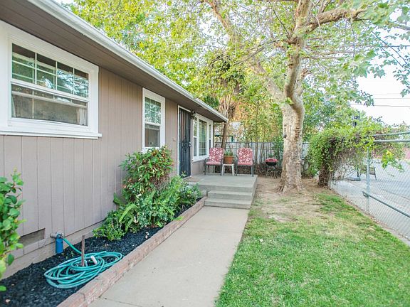 2nd image of 4976 Siskiyou Ave