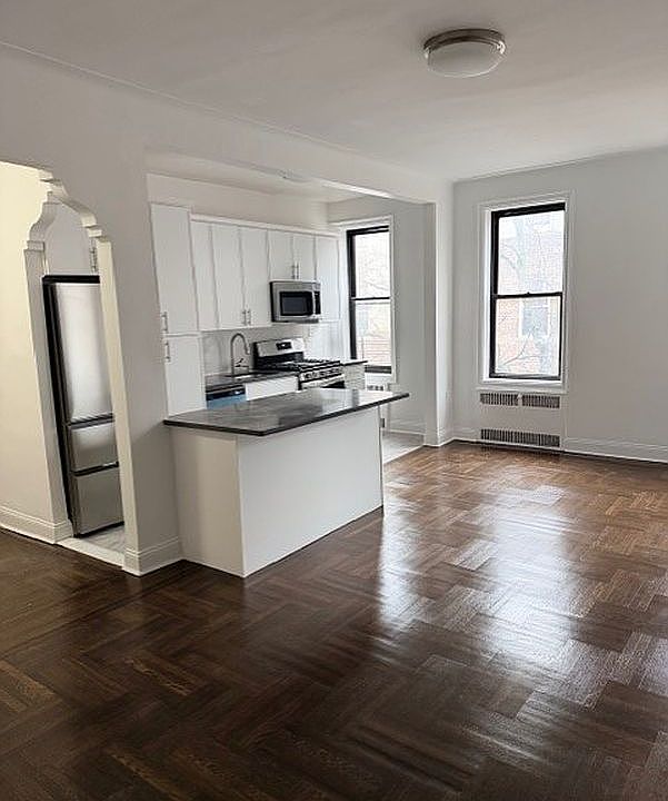 1st image of 70 Lenox Rd APT 5C