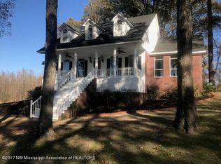 4976 Nesbit Rd, Nesbit, MS 38651