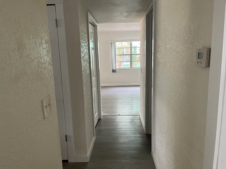 2301 Bay Blvd #1 — Photo 14