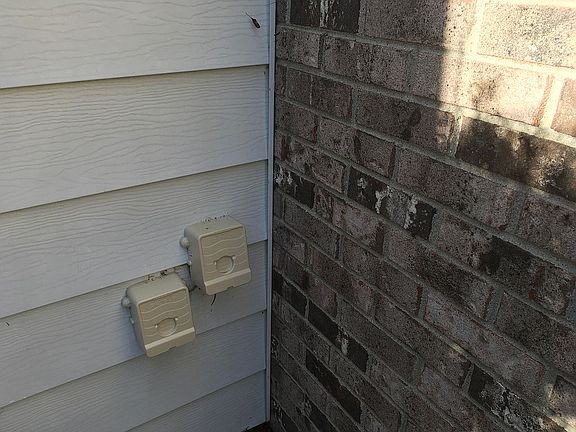 2nd image of 9048 Saddle Horn Dr