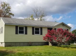 135 Tamarack Ave, Lee, MA 01238