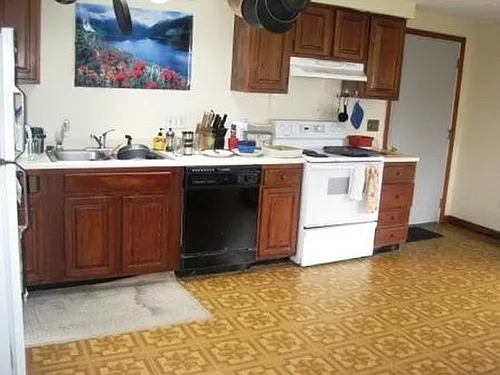 33 Lawn St #1 Photo 1