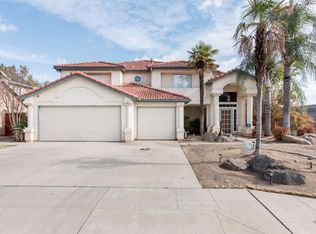 701 N Elm Ave, Clovis, CA 93611