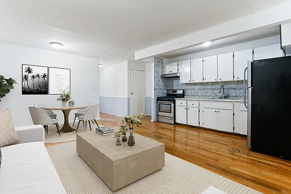 Rented by The Lion Real Estate | media 2