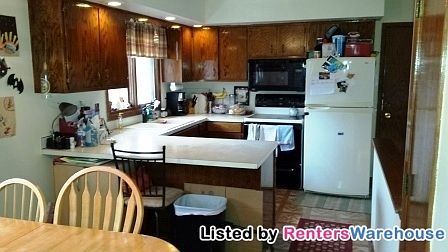 3rd image of 11217 Lewis Ct