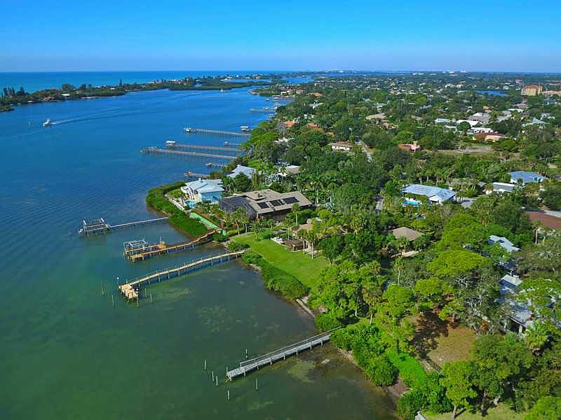 1st image of 609 Harbor Shore Dr