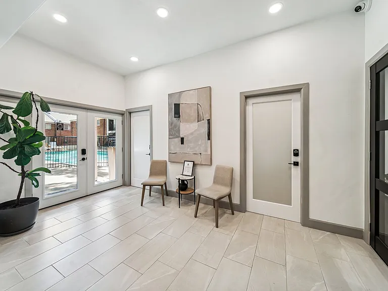 The Elms by ONYX *UNDER NEW MANAGEMENT* Now Offering FREE Prorated Rent! — Photo 7