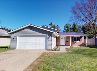 1207 Garth Dr, Kent, OH 44240