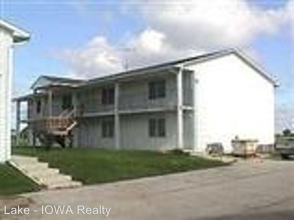 1st image of 2102 14th Ave N #8298232