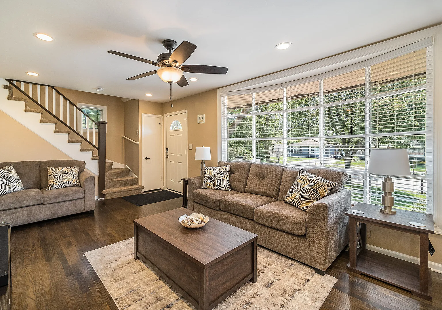 Lombard Rental - Edward St — Photo 1