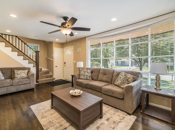(undisclosed Address), Lombard, IL 60148