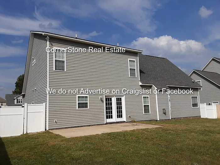 190 Trenton Pl — Photo 16