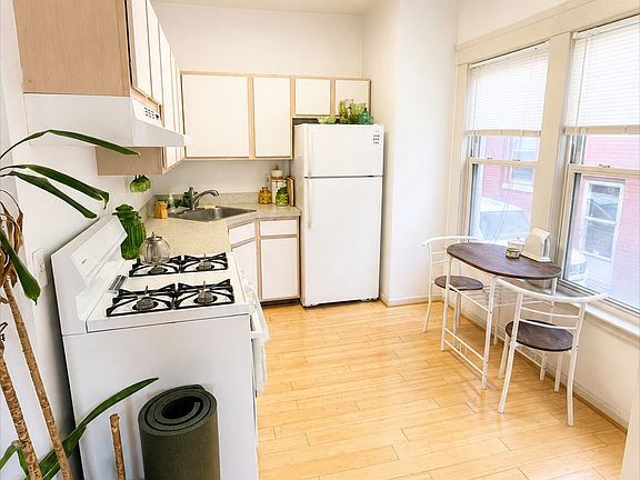2nd image of 11015 Clifton Blvd #Dw