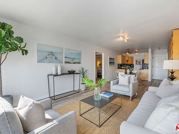 3rd image of 1440 23rd St APT 210
