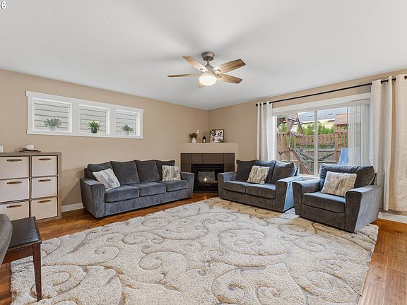 5th image of 6607 NE 54th Ct