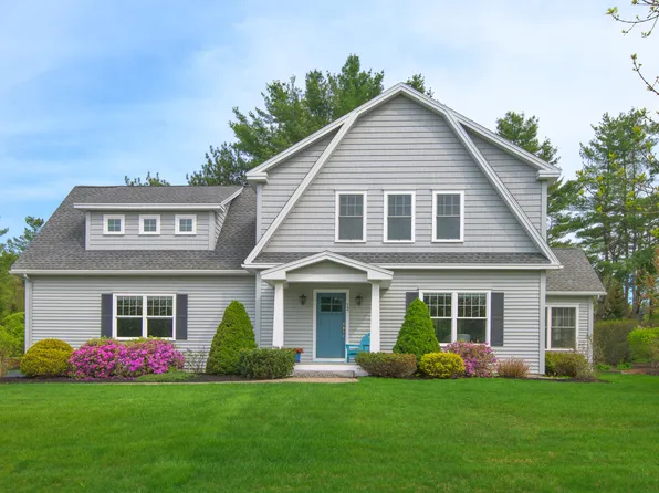 12 Mussel Cove Lane, Falmouth, ME 04105