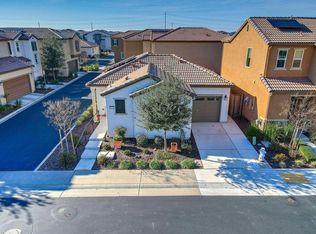 9918 Macabee Ln, Elk Grove, CA 95757